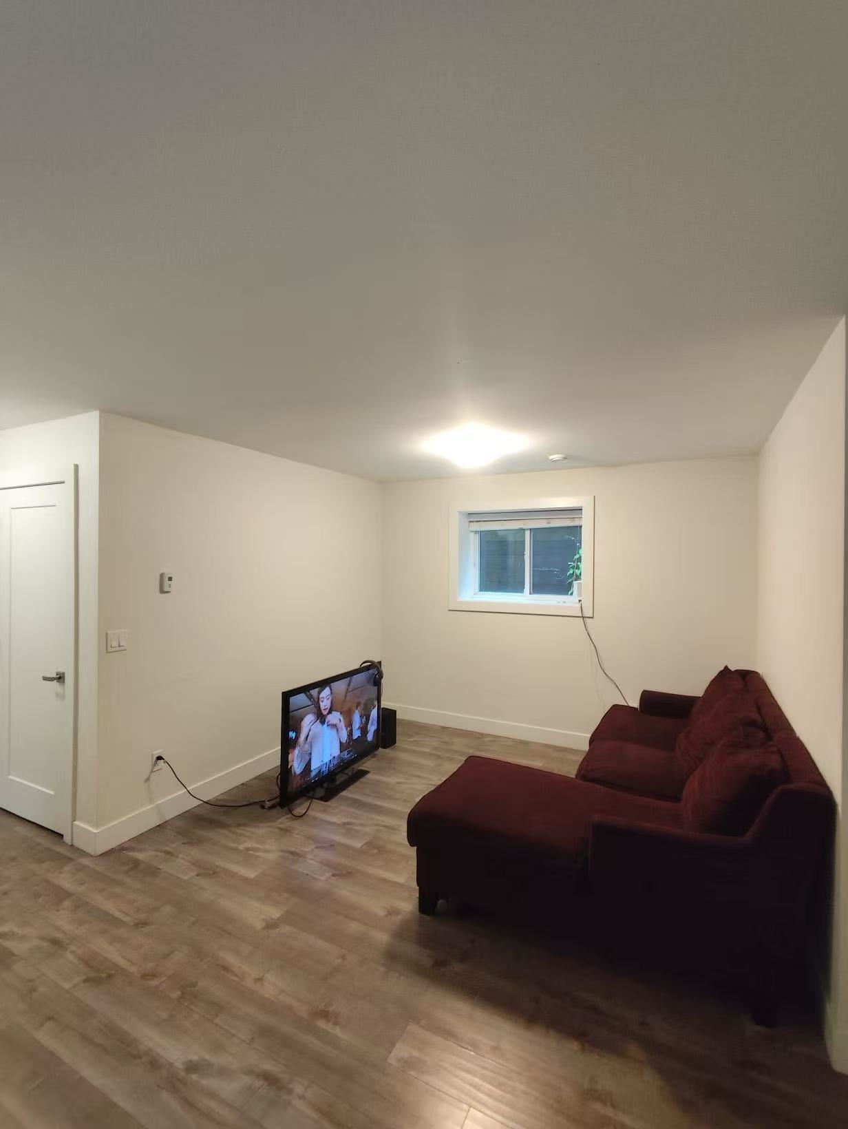 Additional image 2 of Lower Suite-809 Twenty First Street, New Westminster, BC, V3M 4Y1