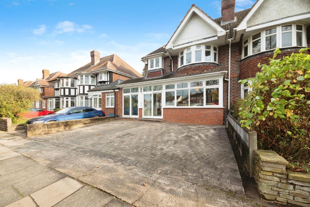 Fox Hollies Road, Hall Green, Birmingham photo 2