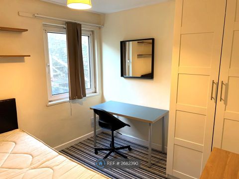 King Edwards Road, Swansea SA1