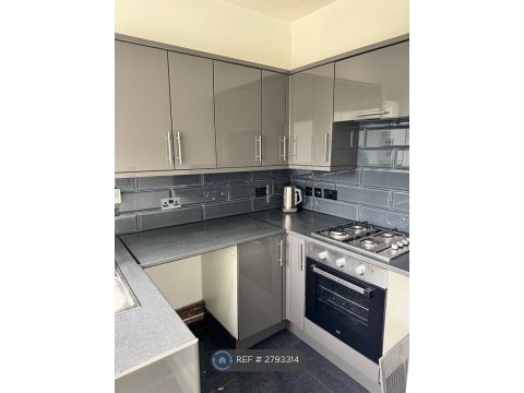Laira Avenue, Plymouth PL3