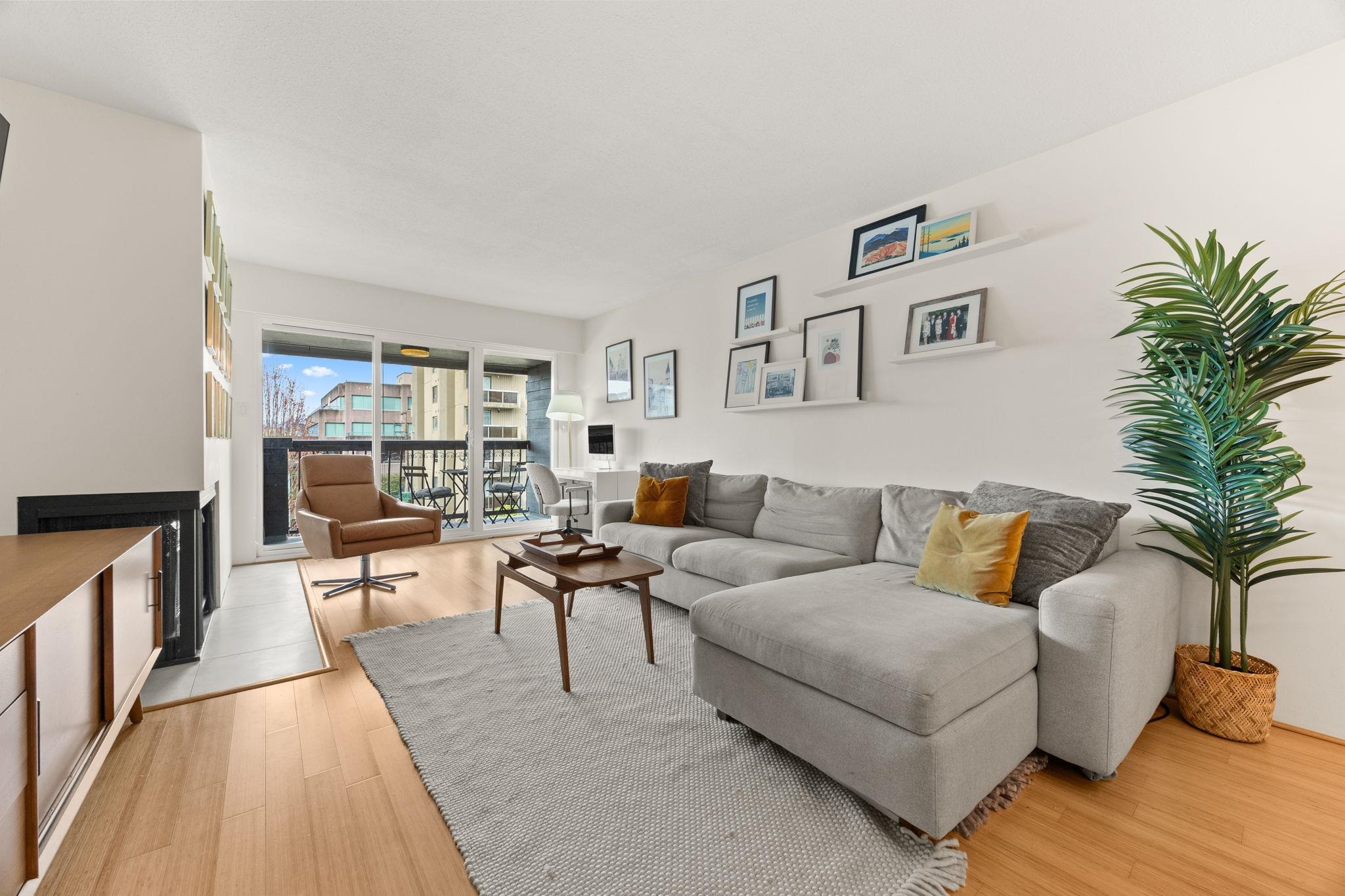 301-1352 10th Avenue W, Vancouver, BC, V6H 1J6