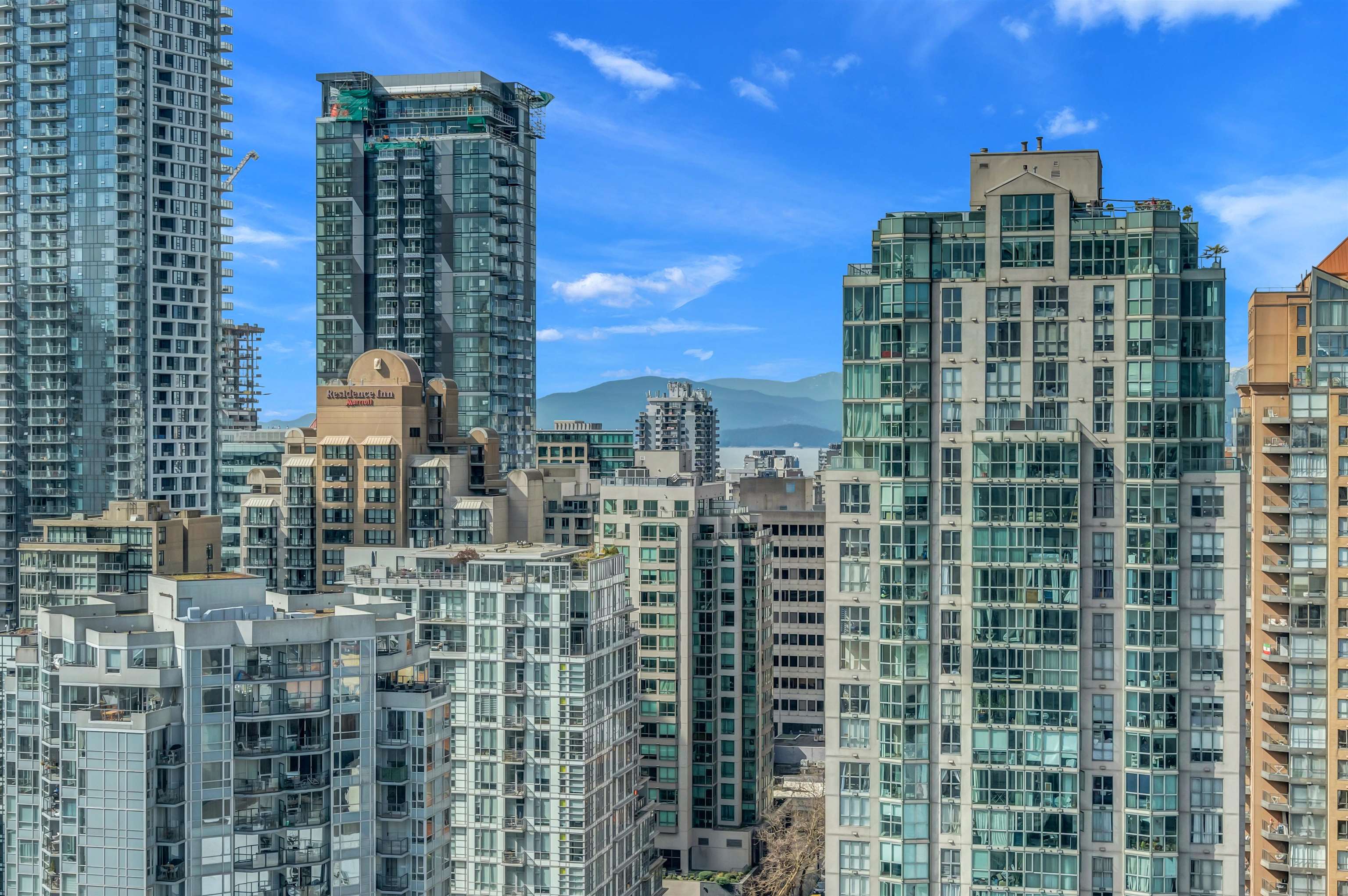 2502-1199 Seymour Street, Vancouver, BC, V6B 1K3