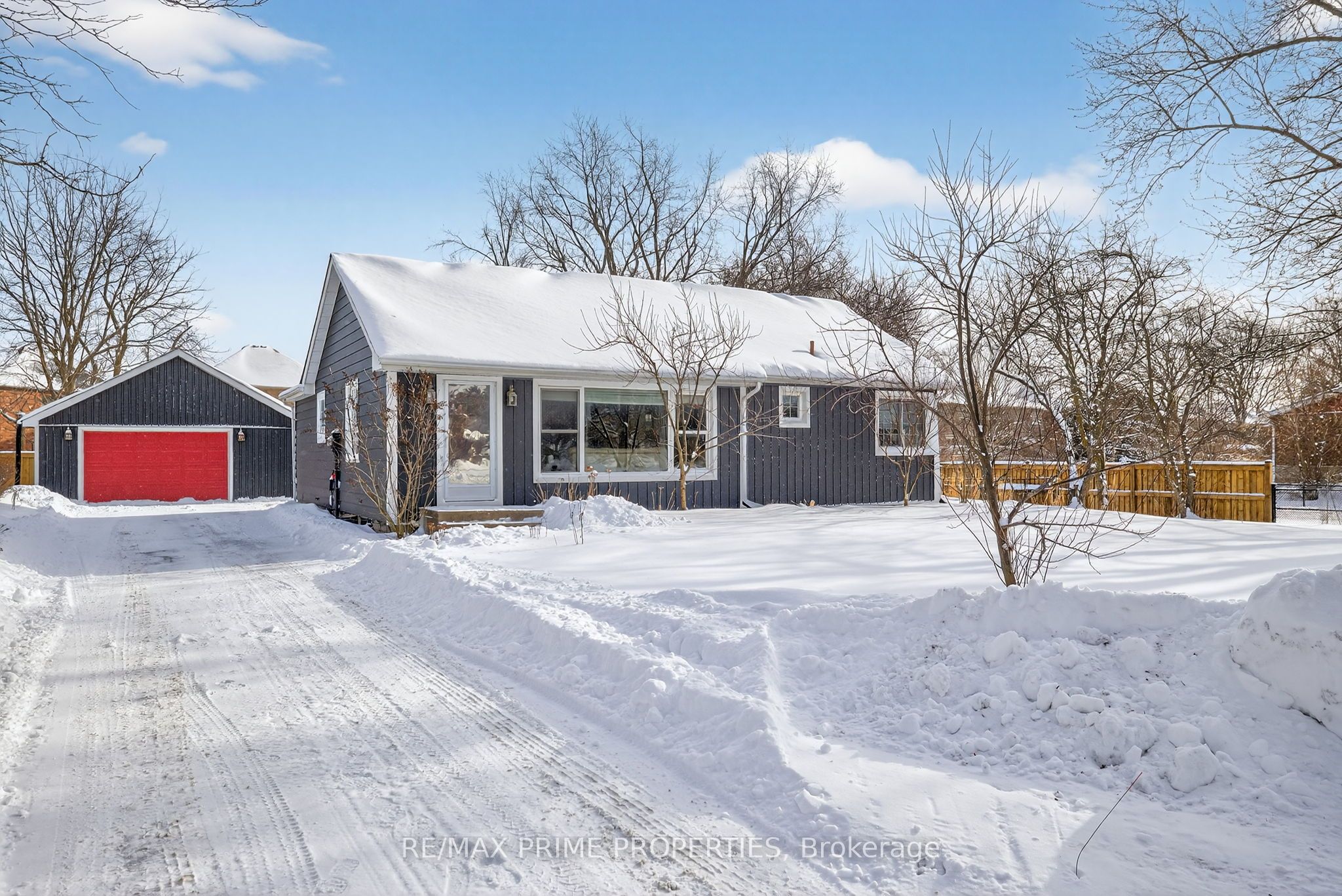 Additional image 2 of 18979 Centre Street, East Gwillimbury, ON, L0G 1M0