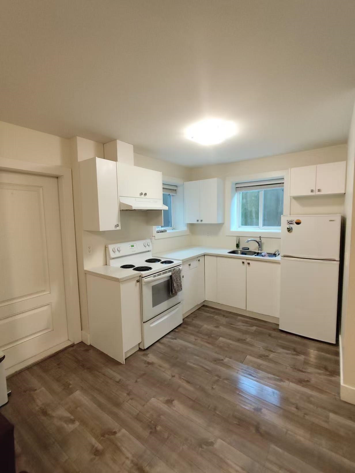 Additional image 3 of Lower Suite-809 Twenty First Street, New Westminster, BC, V3M 4Y1