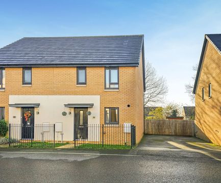 Poplar Close, Plymouth PL7