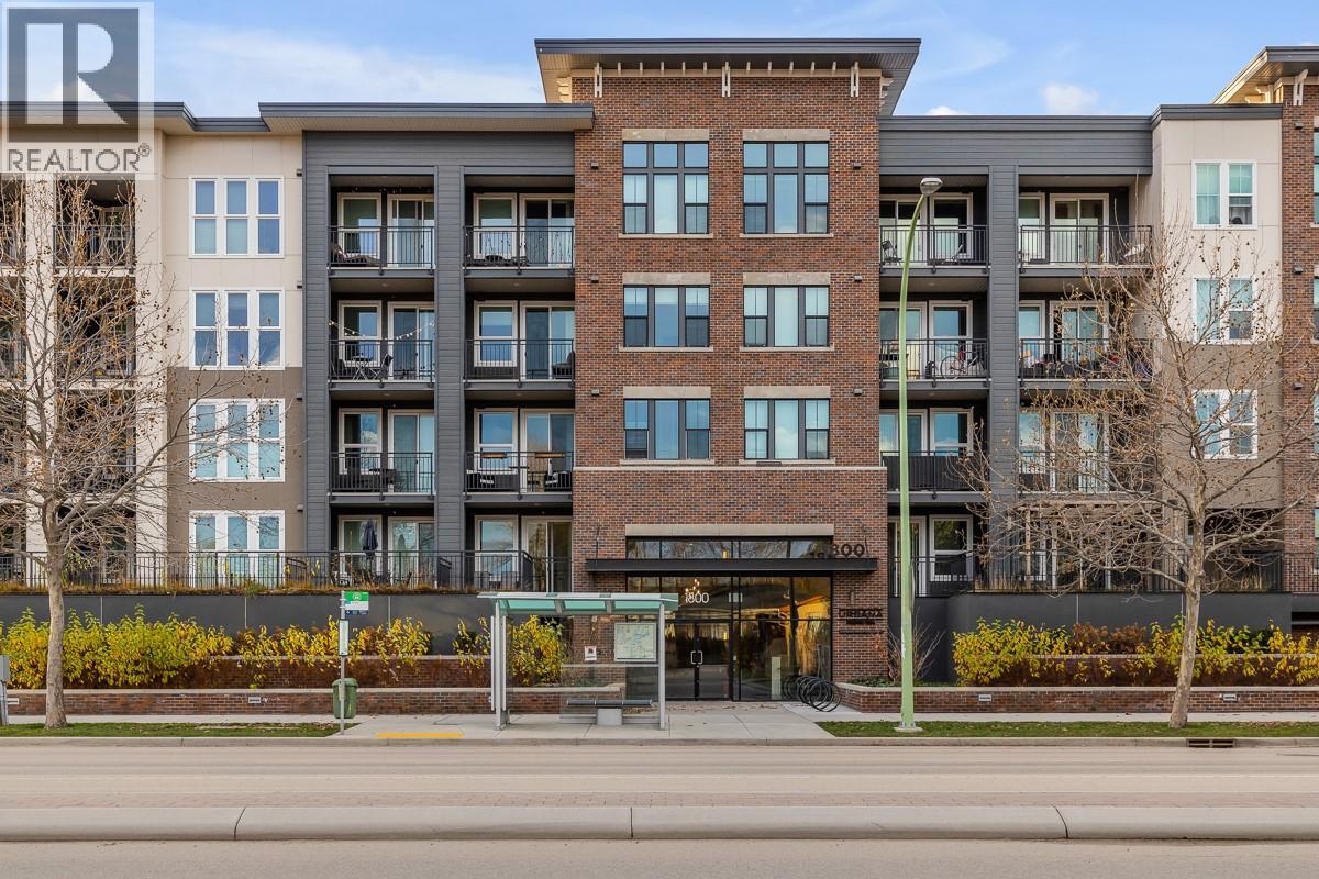 PH3-1800 Richter Street, Kelowna, BC, V1Y2M6