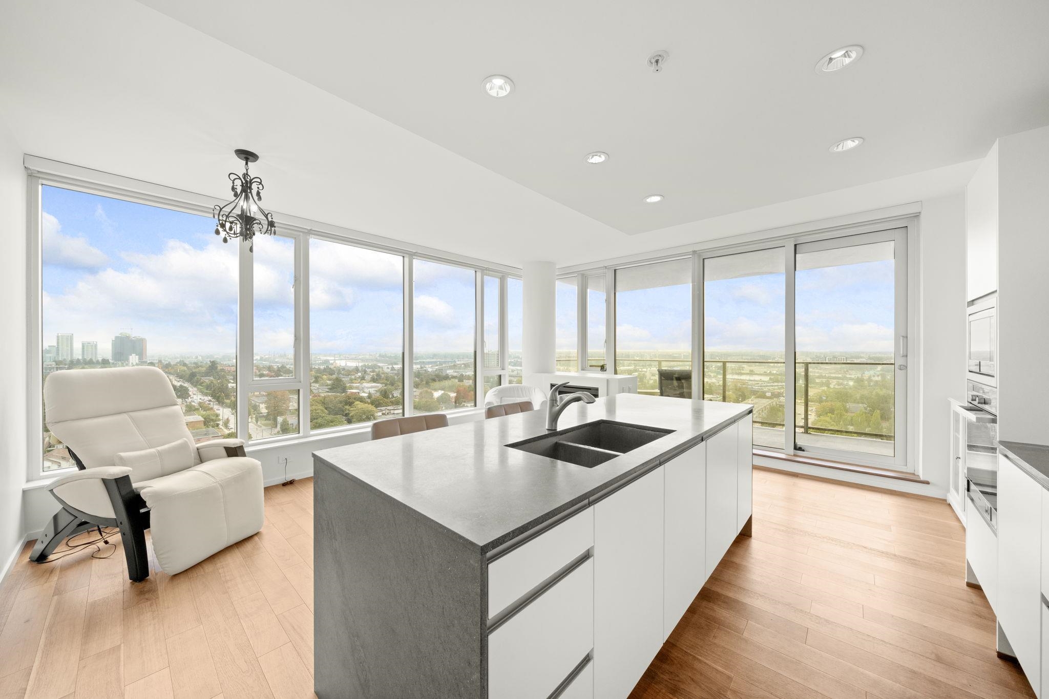 Additional image 4 of 1808-8555 Granville Street, Vancouver, BC, V6P 0C3