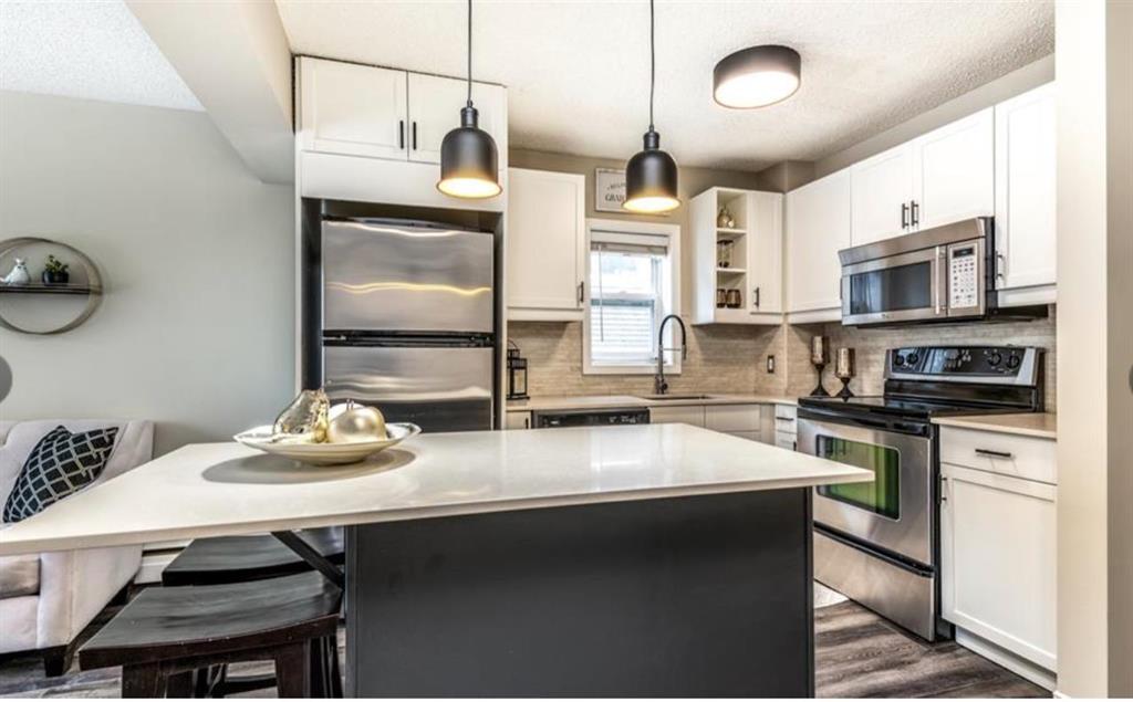 Additional image 2 of 301-1717 12 Street SW, Calgary, AB, T2T3N1