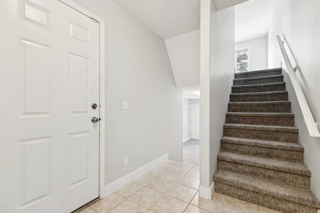 Additional image 6 of 328 Prominence Heights SW, Calgary, AB, T3H 2Z6