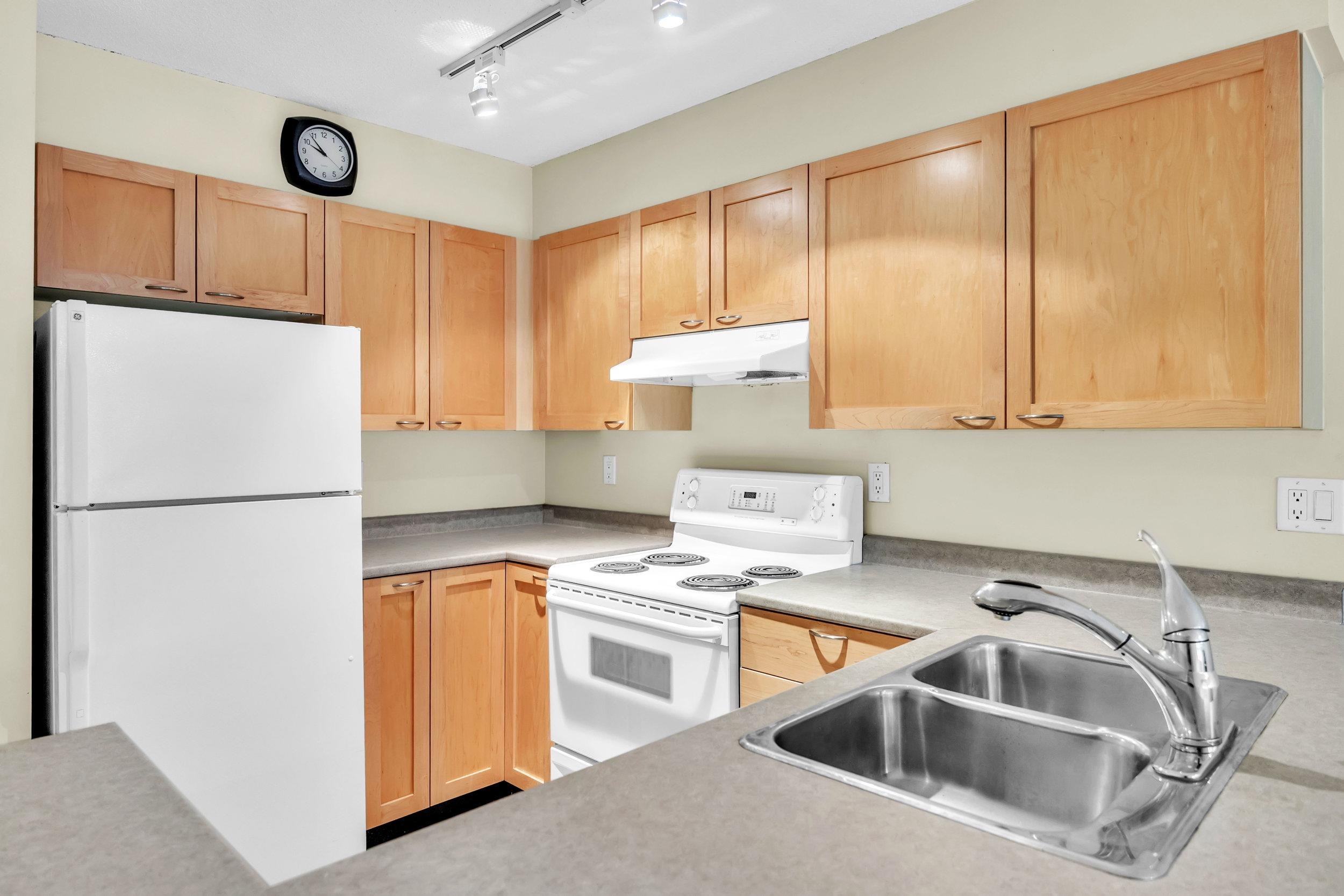 Additional image 3 of 301-7383 Griffiths Drive, Burnaby, BC, V5E 4M8