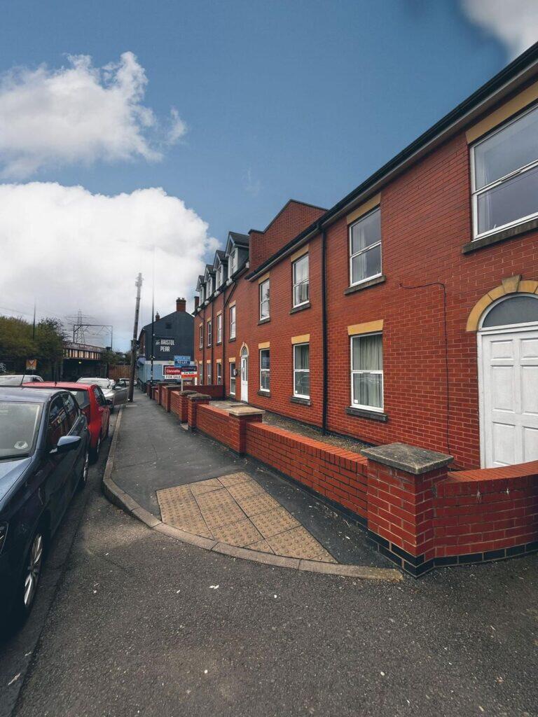 Flat 4 Chapter Court, Heeley Road, Selly Oak, B29 6DP