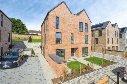 Poole Park Road, Plymouth PL5, New home