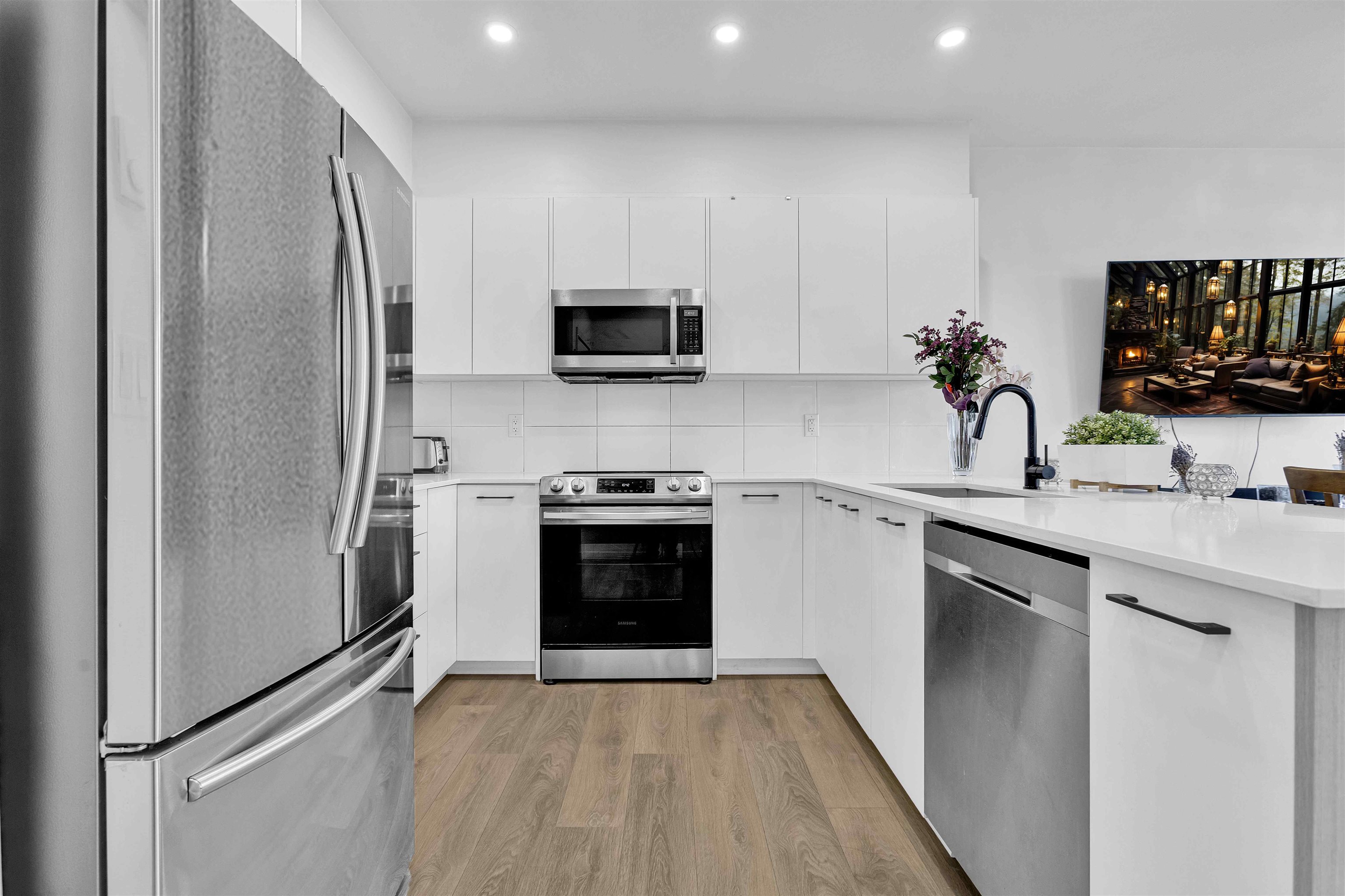 Additional image 6 of 79-15255 Sitka Dr Drive, Surrey, BC, V3S 0B1