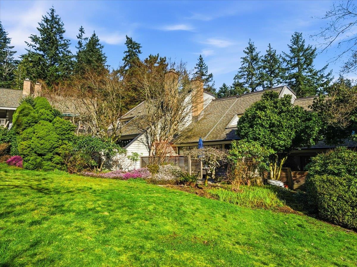 Additional image 3 of 15-4957 Marine Drive, West Vancouver, BC, V7W 2P5