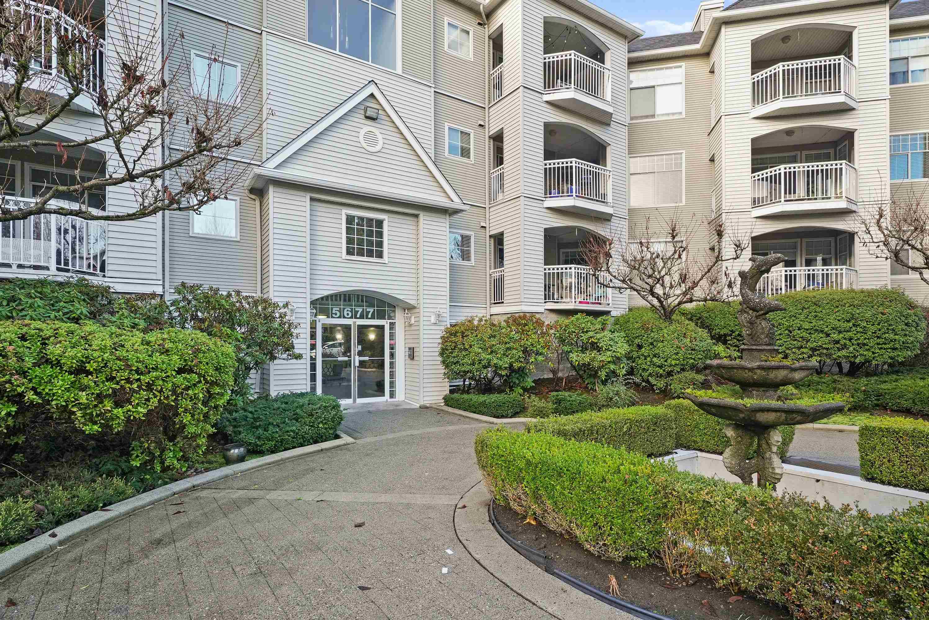 306-5677 208 Street, Langley, BC, V3A 8J5