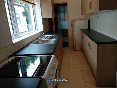 Woden Road, Wolverhampton WV10