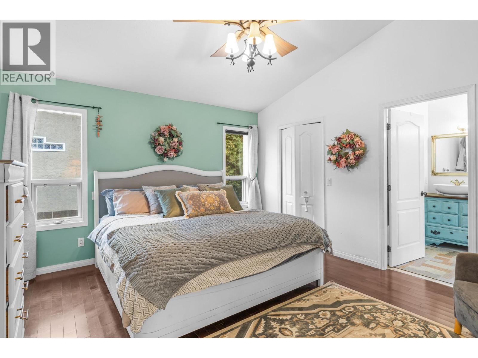 145 Magic Drive, Kelowna, BC, V1V1N2 photo 5