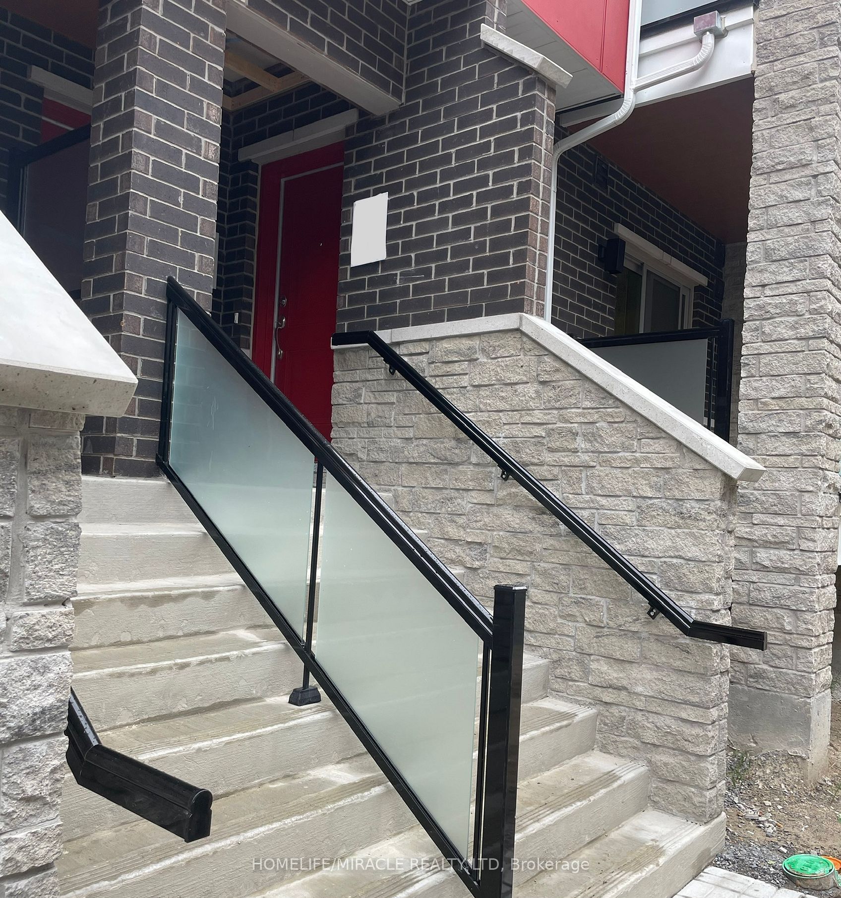 Additional image 2 of 607-1034 Reflection Place, Pickering, ON, L1X 0L1