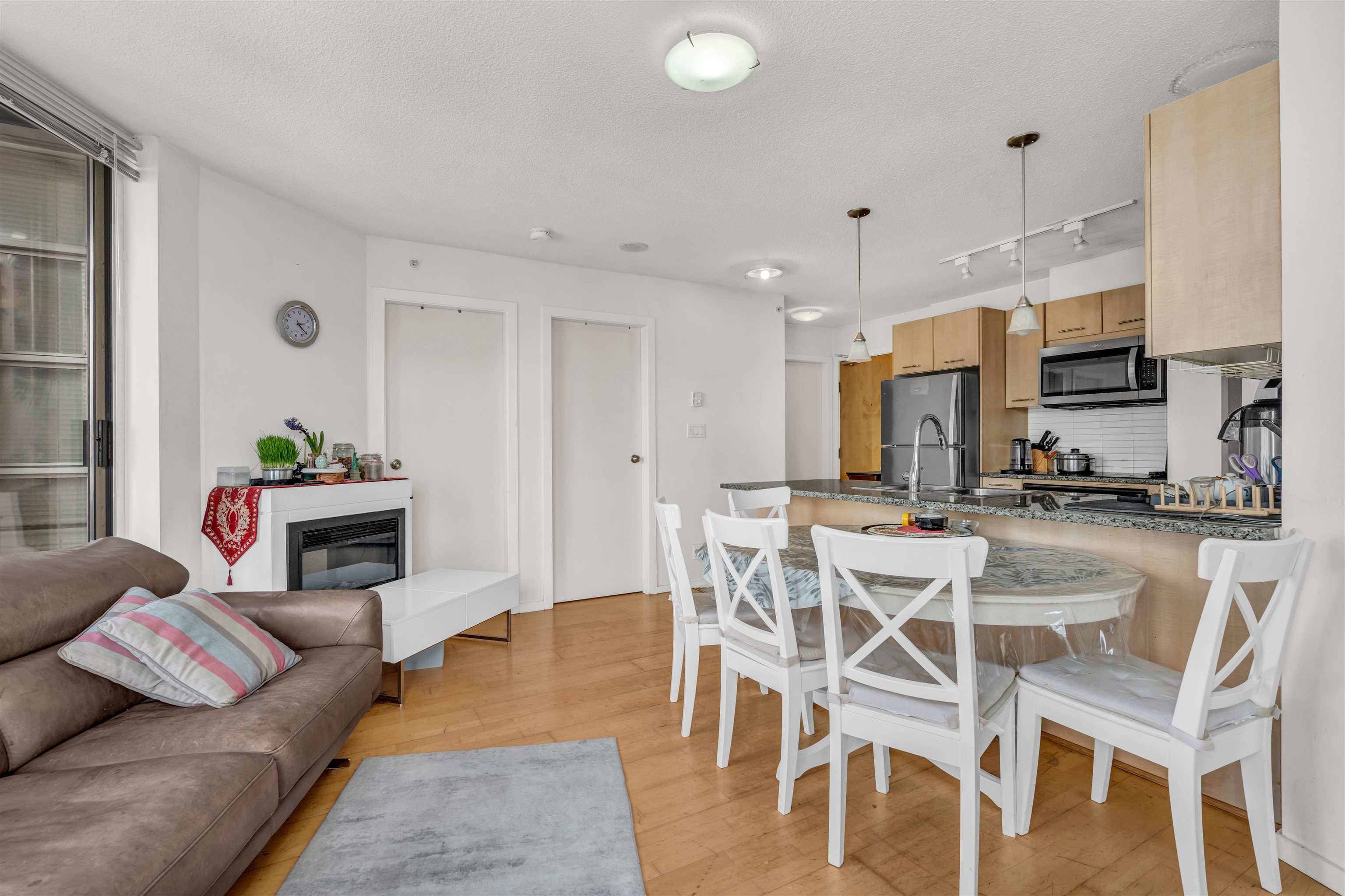 Additional image 4 of 2502-1199 Seymour Street, Vancouver, BC, V6B 1K3