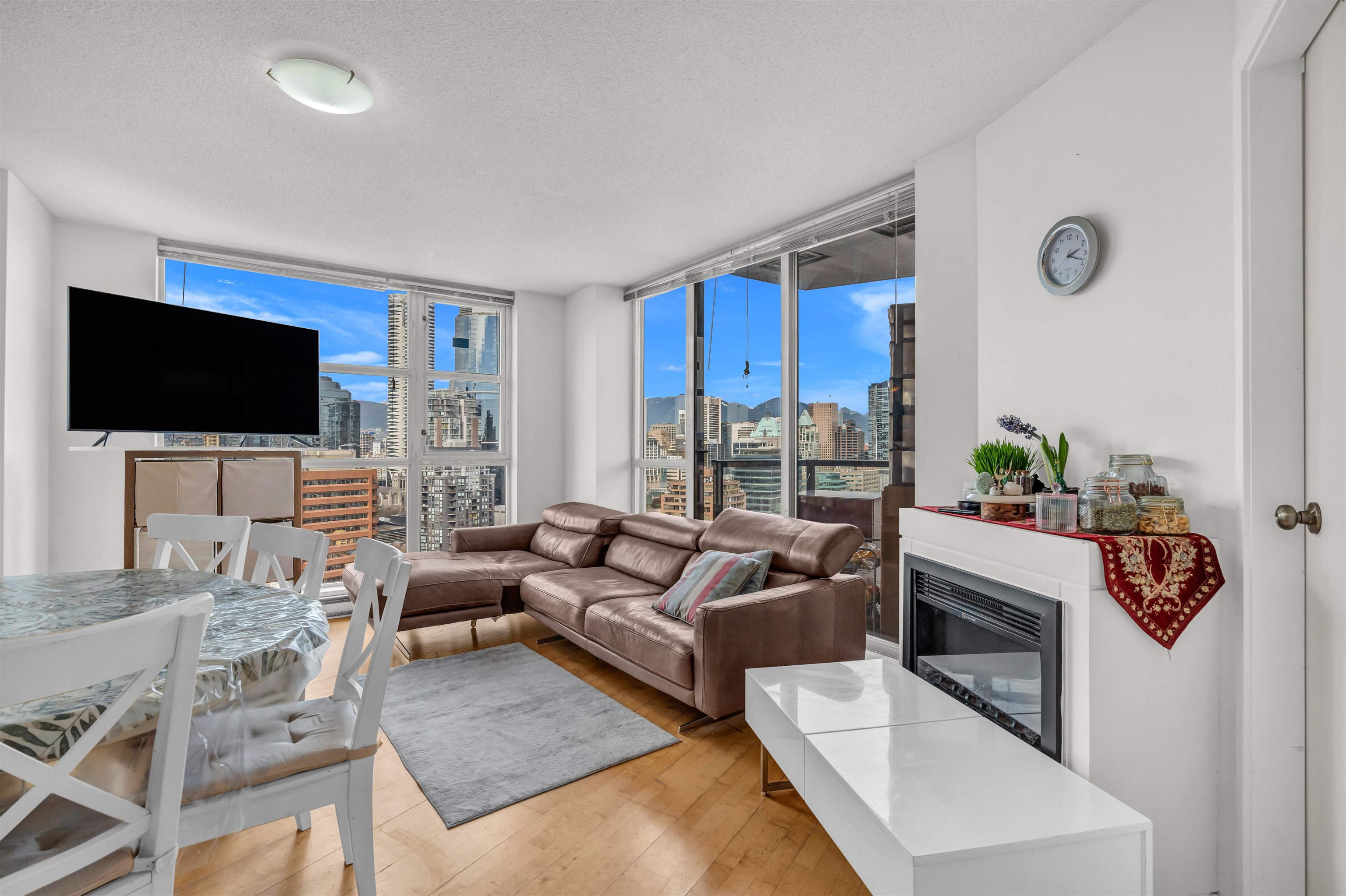 Additional image 3 of 2502-1199 Seymour Street, Vancouver, BC, V6B 1K3
