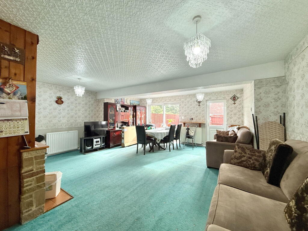 Redstone Farm Road, Hall Green photo 4
