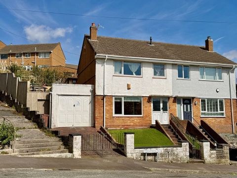 Elm Crescent, Mannamead, Plymouth PL3