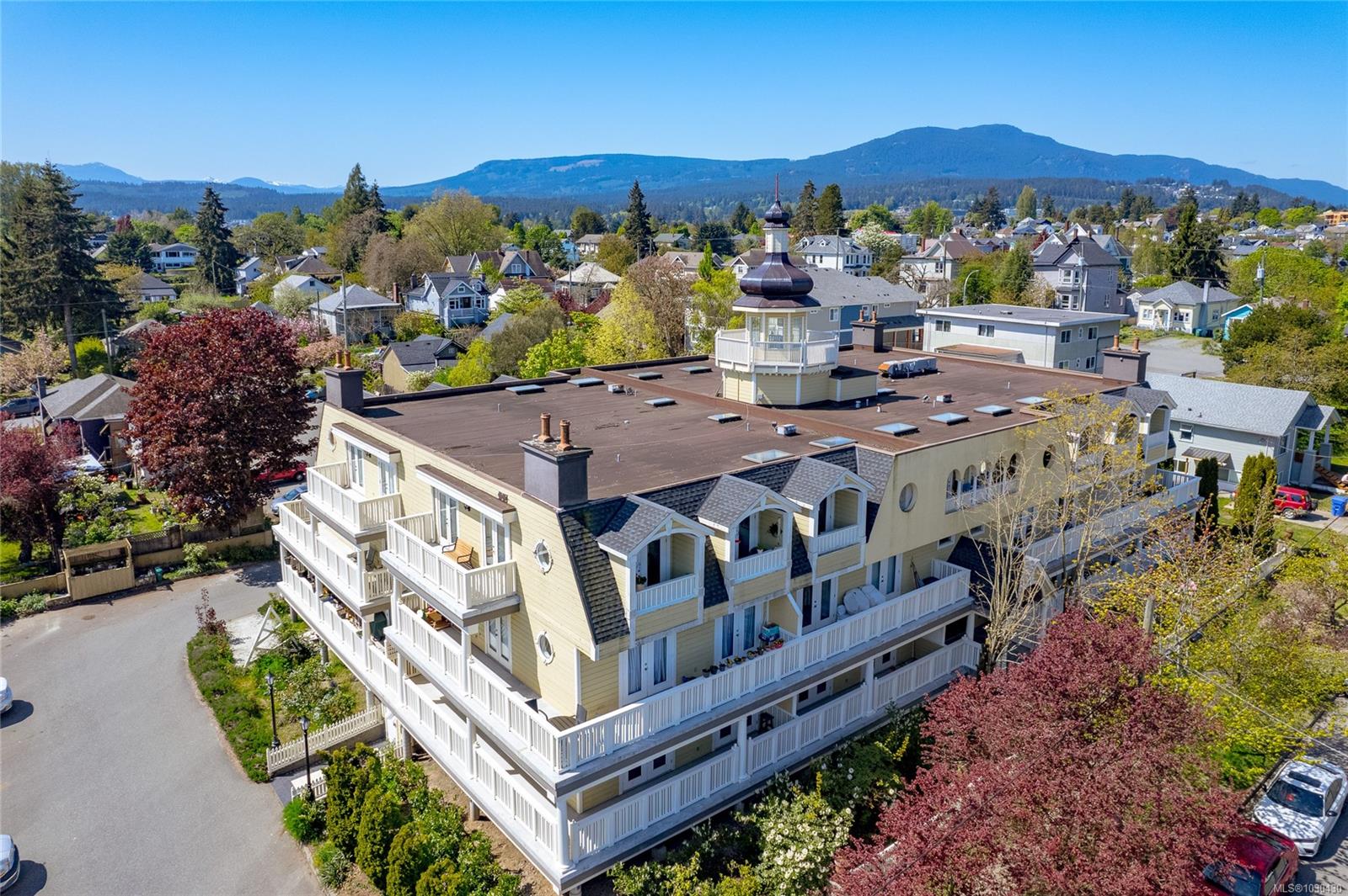 402-645 Selby Street, Nanaimo, BC, V9R 2S2