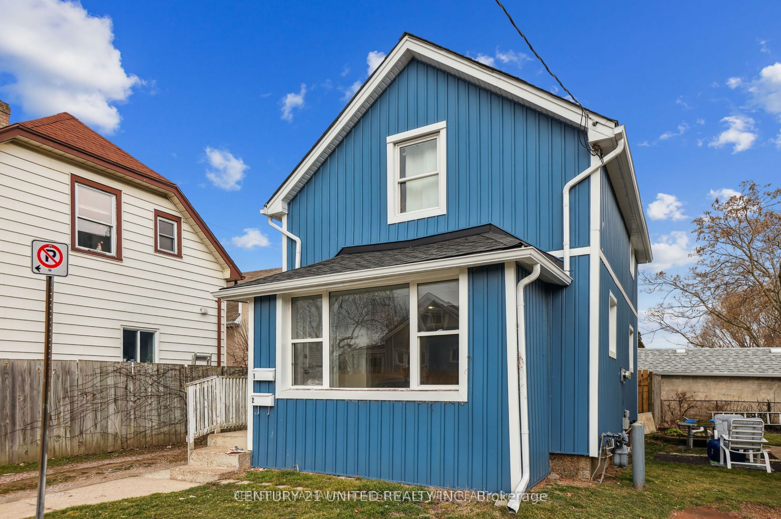 Unit 2-19 Seneca Street, St. Catharines, ON, L2R 2V1