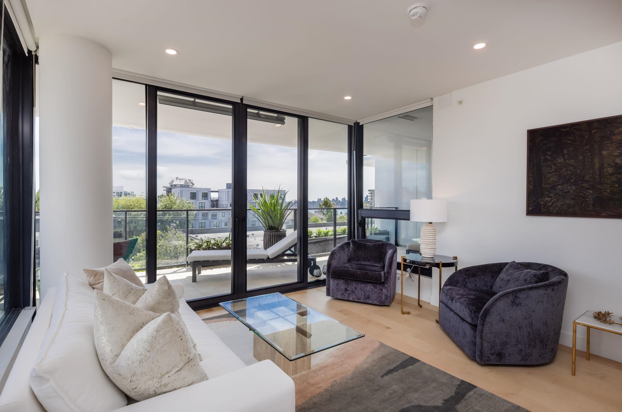 Additional image 2 of 302-135 13th Street E, North Vancouver, BC, V7L 0J8
