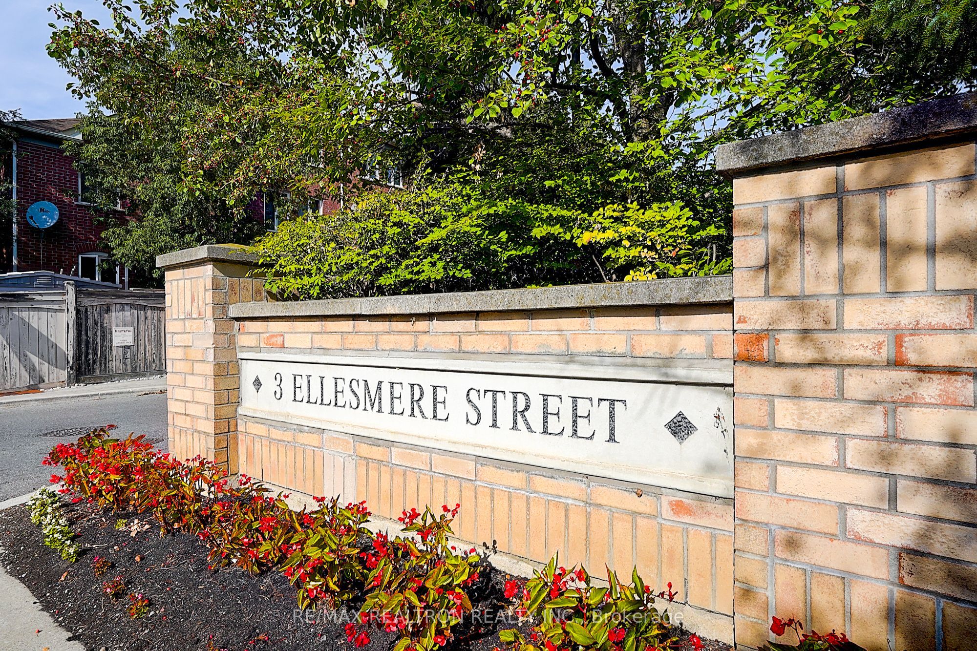 Additional image 3 of 406-3 Ellesmere Street, Richmond Hill, ON, L4B 4N2