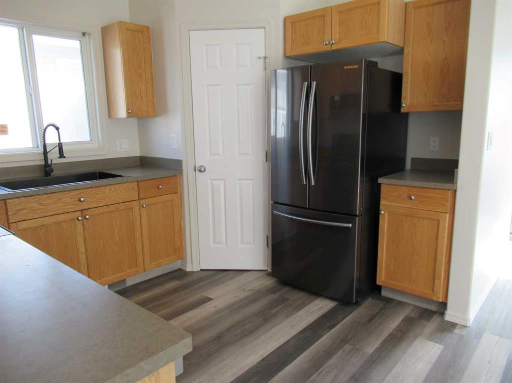 Additional image 6 of 7830 115a Street, Grande Prairie, AB, T8W 0A1