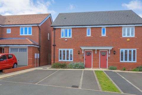 Billars Close, Bilbrook Codsall, Wolverhampton WV8
