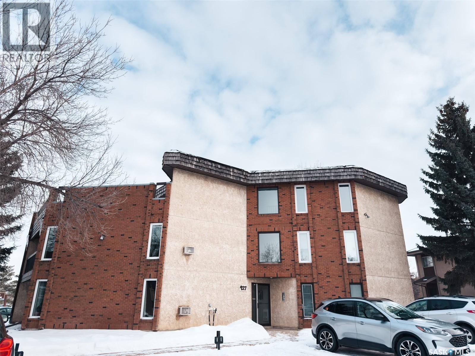 201-427 Tait Crescent, Saskatoon, SK, S7H5L2