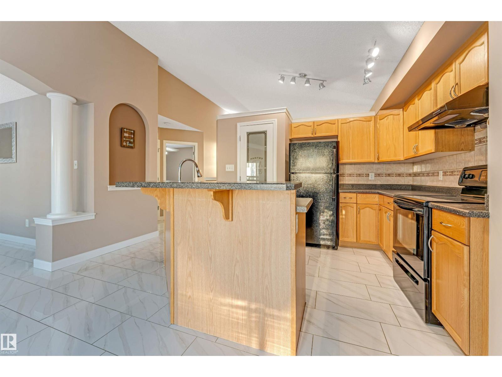 Additional image 4 of 3331 26 Street NW, Edmonton, AB, T6T1Z4