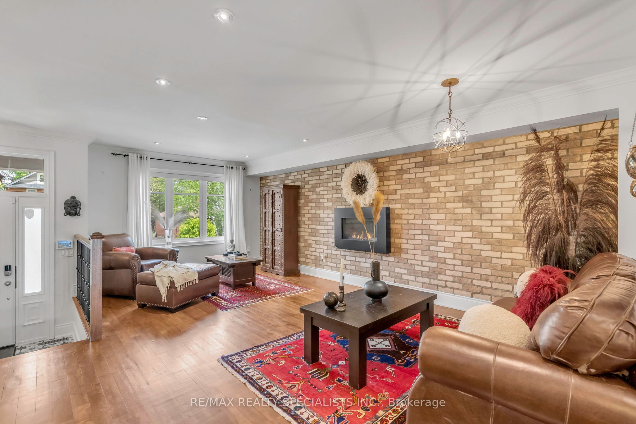 87 Lake Crescent, Toronto, ON, M8V 1W2 photo 4
