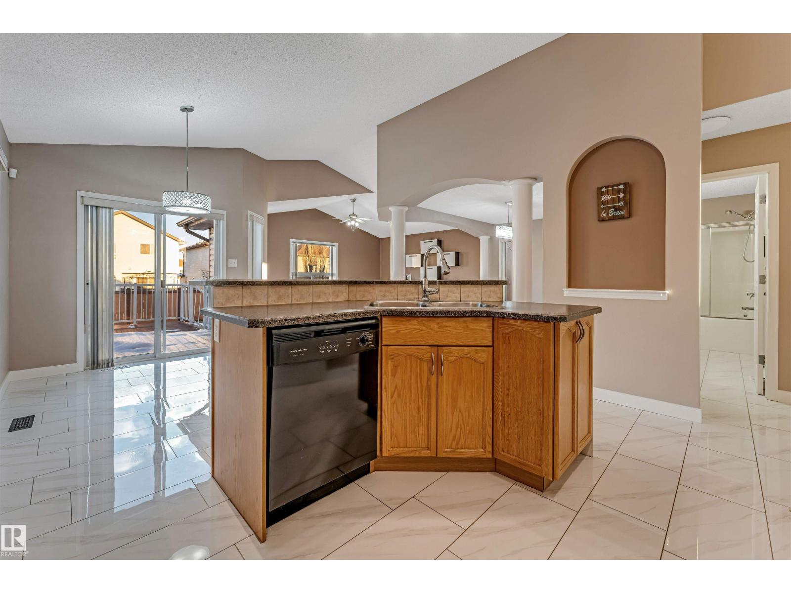 Additional image 5 of 3331 26 Street NW, Edmonton, AB, T6T1Z4