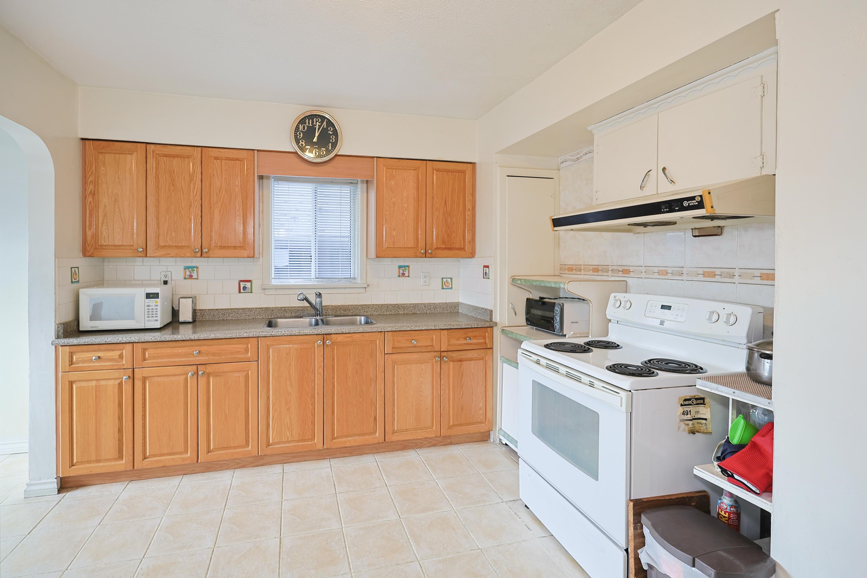 Additional image 5 of 2584 Georgia Street E, Vancouver, BC, V5K 2J7