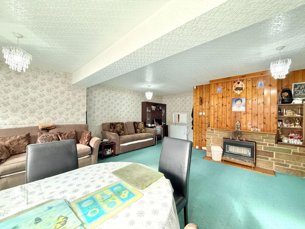Redstone Farm Road, Hall Green photo 2