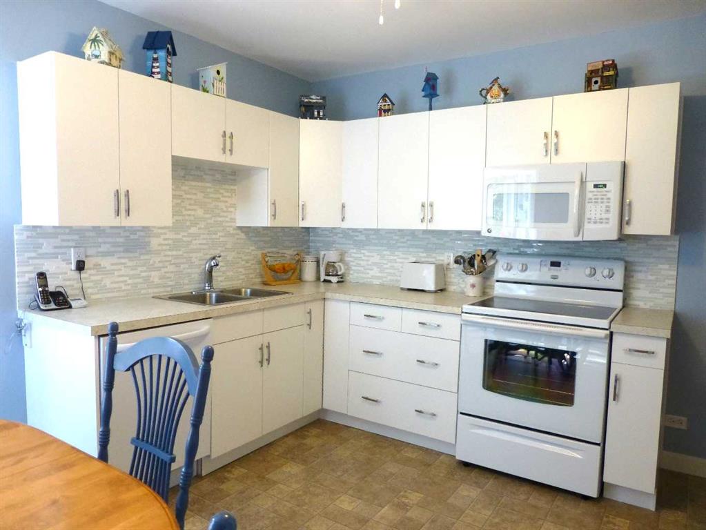 Additional image 4 of 2828 25a Street SW, Calgary, AB, T3E 1Z6