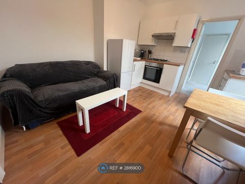 Kingsley Road, Plymouth PL4, Room to rent