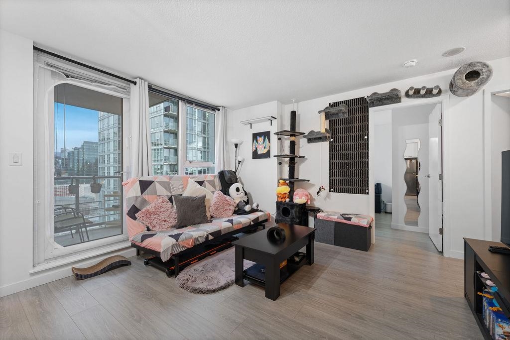 Additional image 4 of 2205-111 Georgia Street W, Vancouver, BC, V6B 1T8