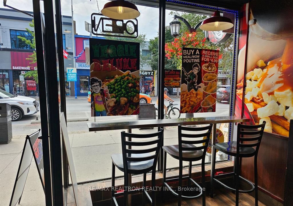 Additional image 4 of 588 Danforth Avenue, Toronto, ON, M4K 1R1