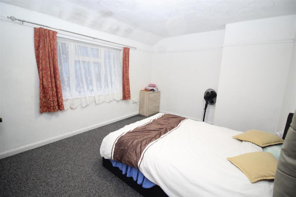 Henshaw Grove, Birmingham photo 4