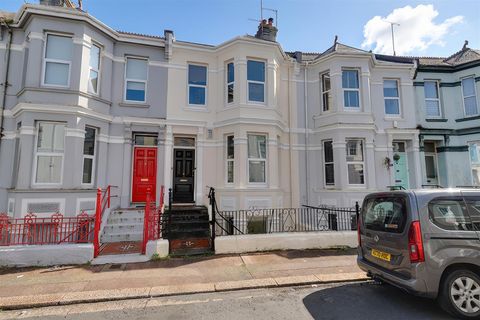 Fellowes Place, Plymouth PL1