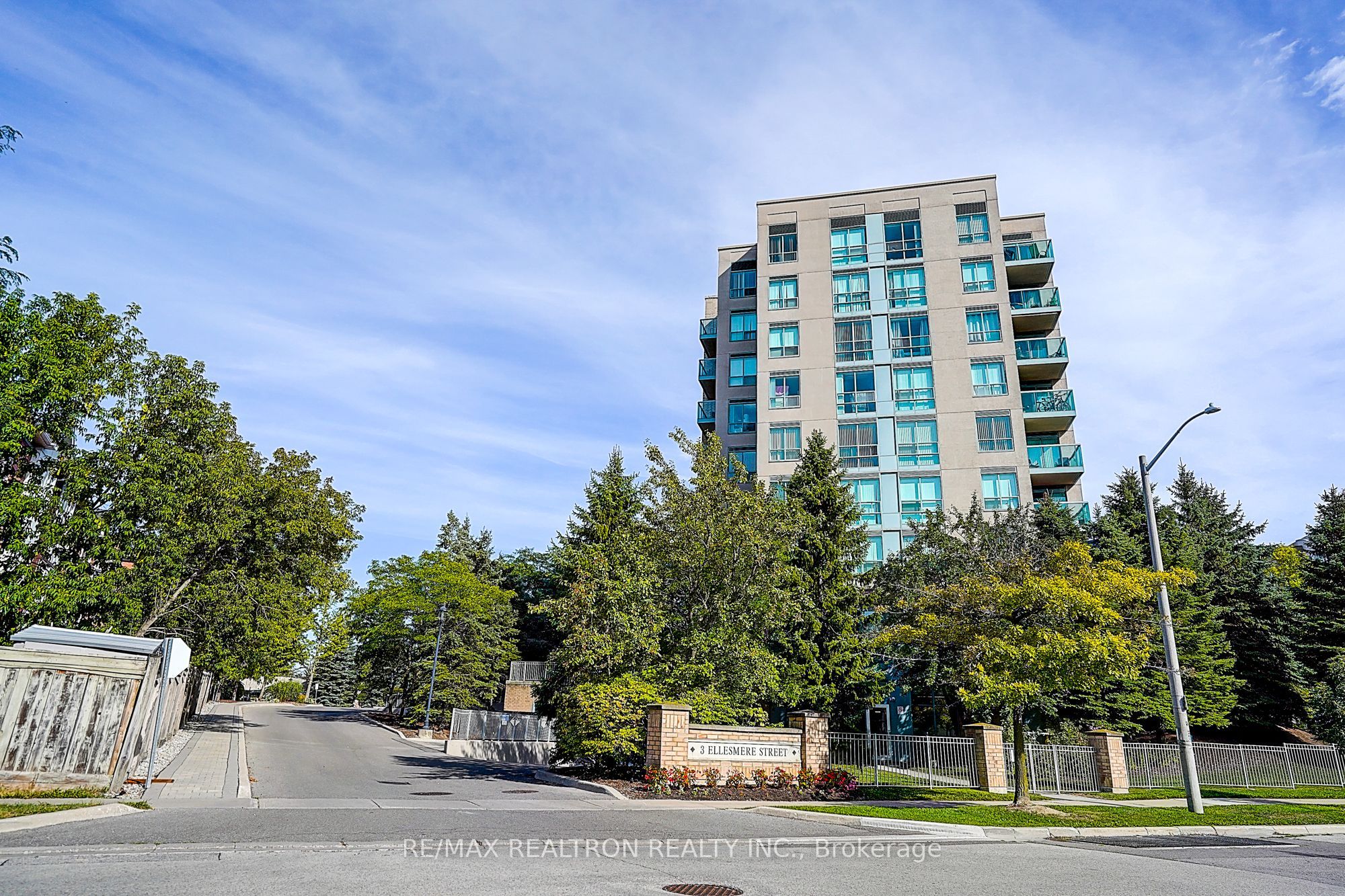 Additional image 2 of 406-3 Ellesmere Street, Richmond Hill, ON, L4B 4N2