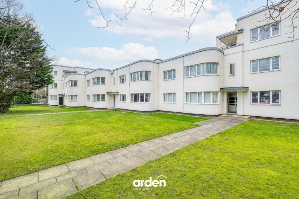 Stratford Road, Hall Green, B28