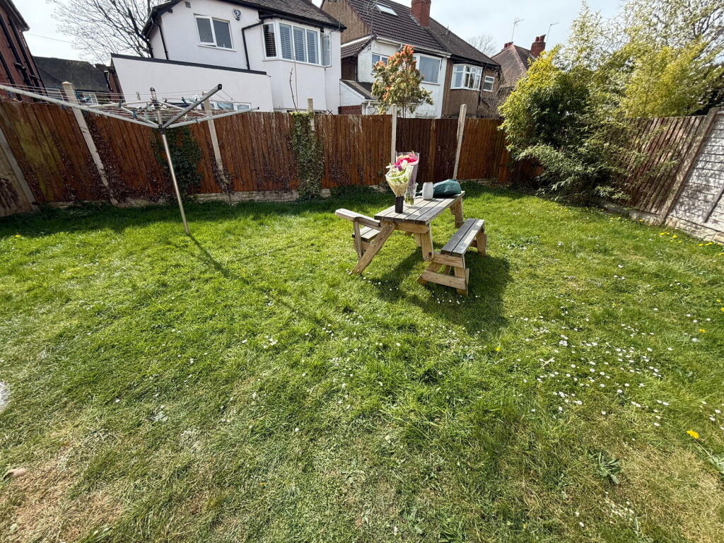 Barton Lodge Road, Hall Green, B28 0RL photo 4