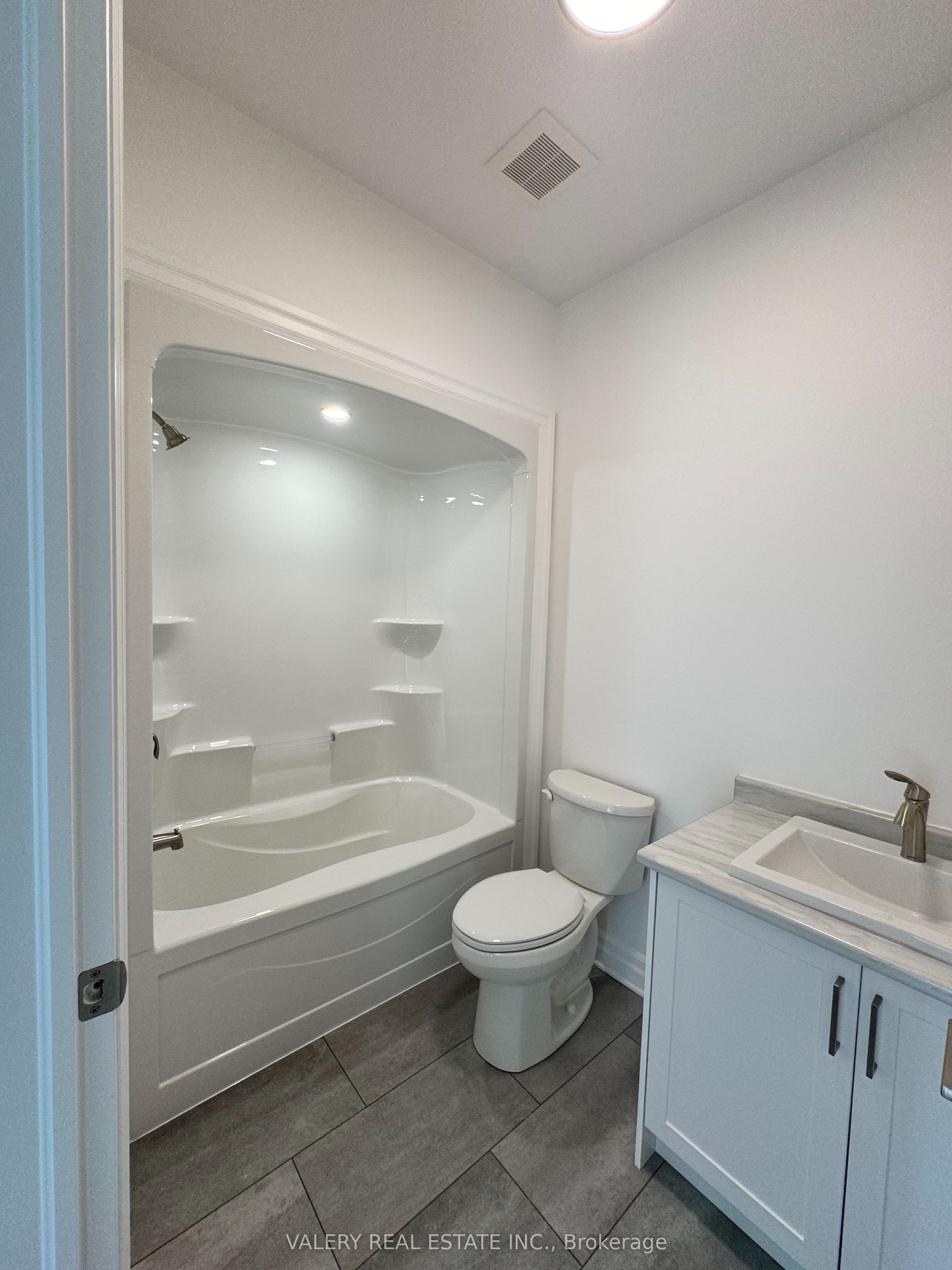 Additional image 4 of Main - 2-7489 Marvel Drive, Niagara Falls, ON, L2H 3V7
