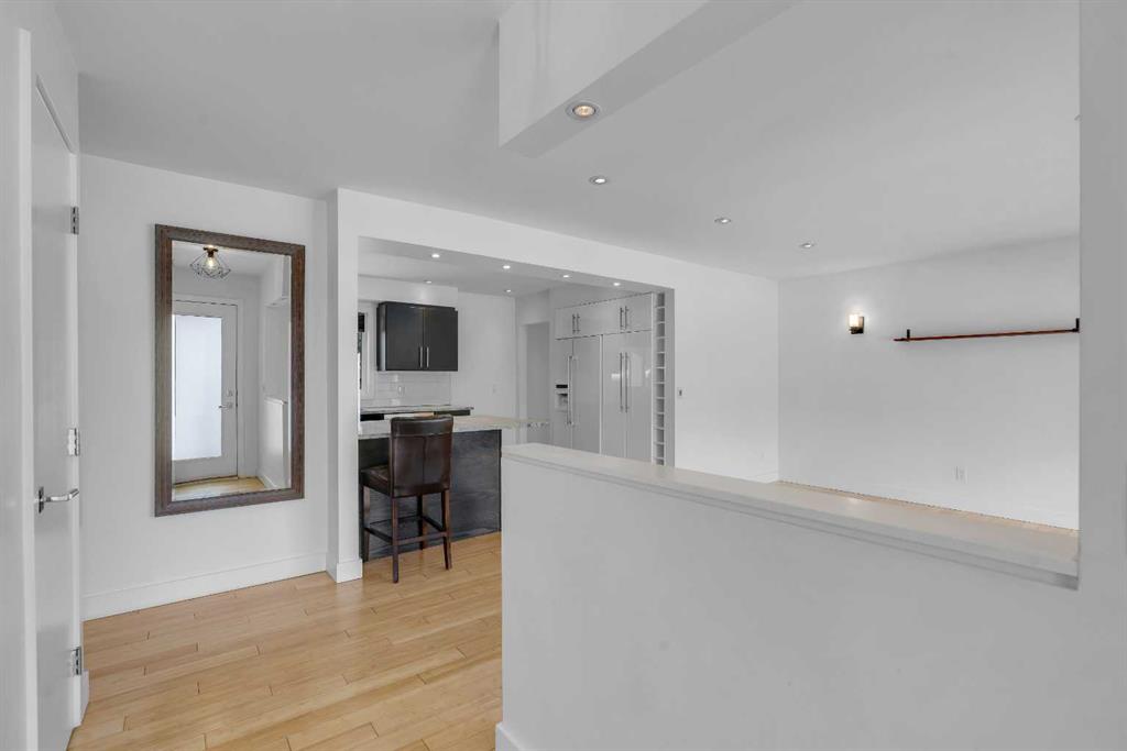 Additional image 6 of 113 Langton Drive SW, Calgary, AB, T3E 5G1