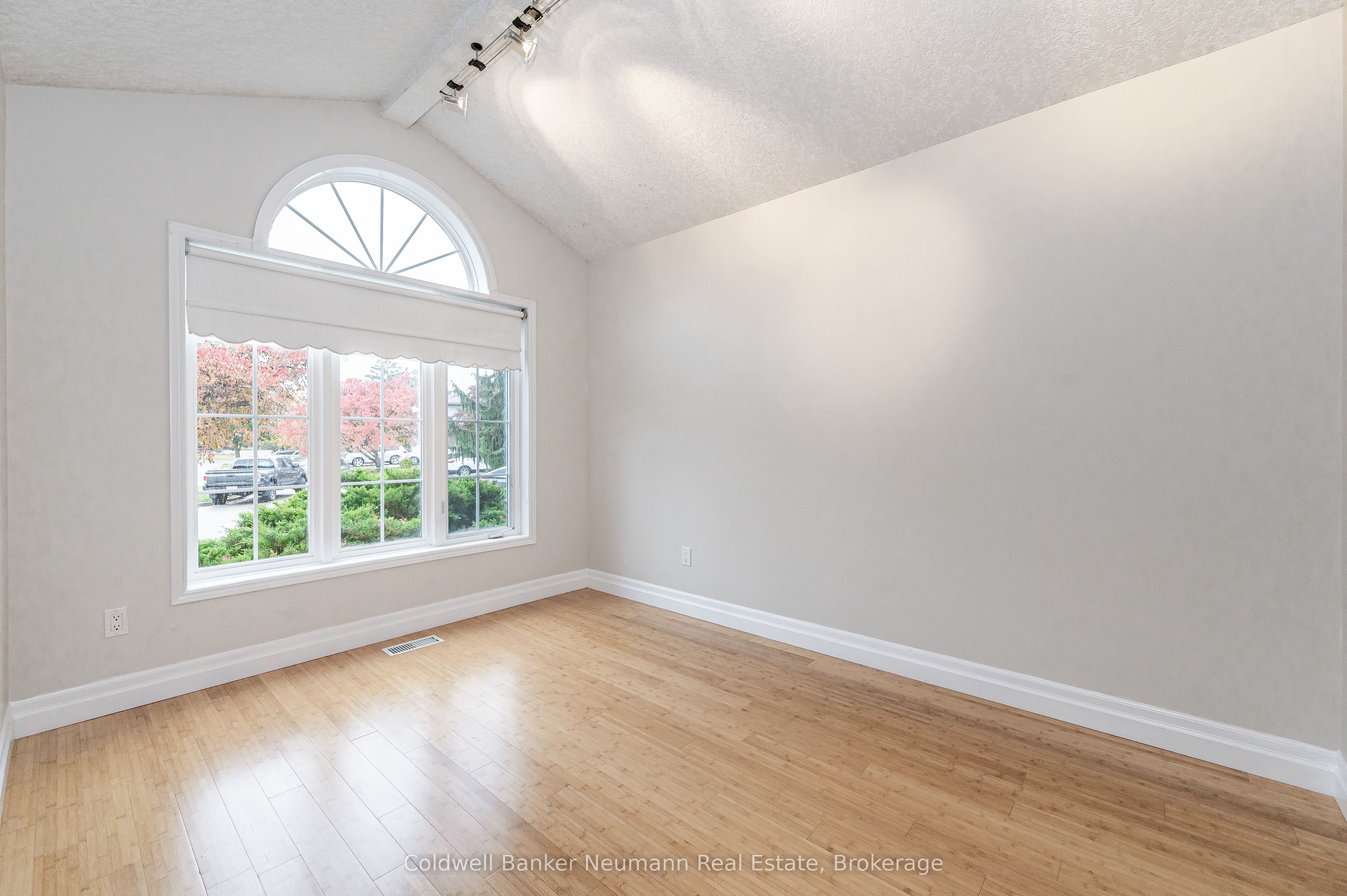Additional image 6 of Upper-18 Whittaker Court, Guelph, ON, N1C 1G1